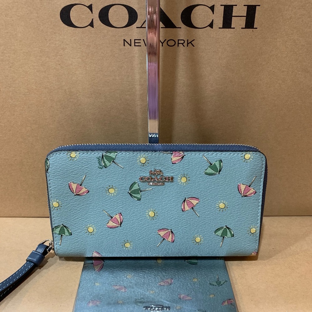 🌈☂️Coach Umbrella Phone Wallet
